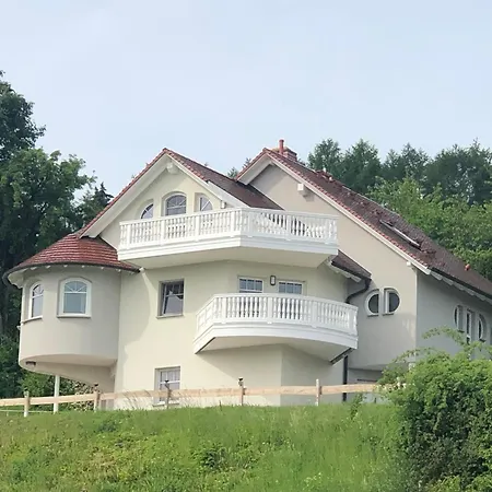 Rhoenpanorama Eg * Kaltennordheim